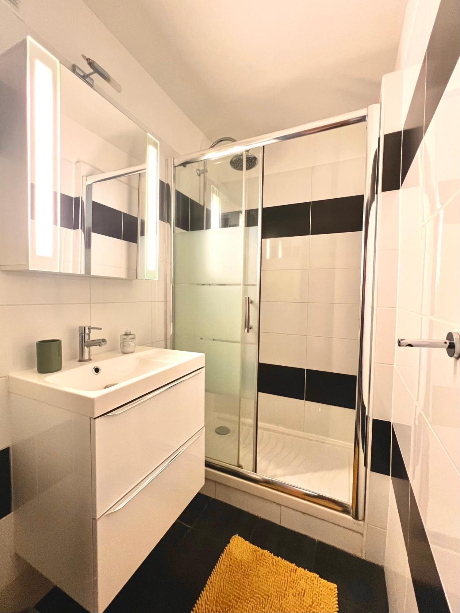 Appartement Proche Gare, 6 Voyageurs Et Stationnement Gratuit Reims Exteriör bild