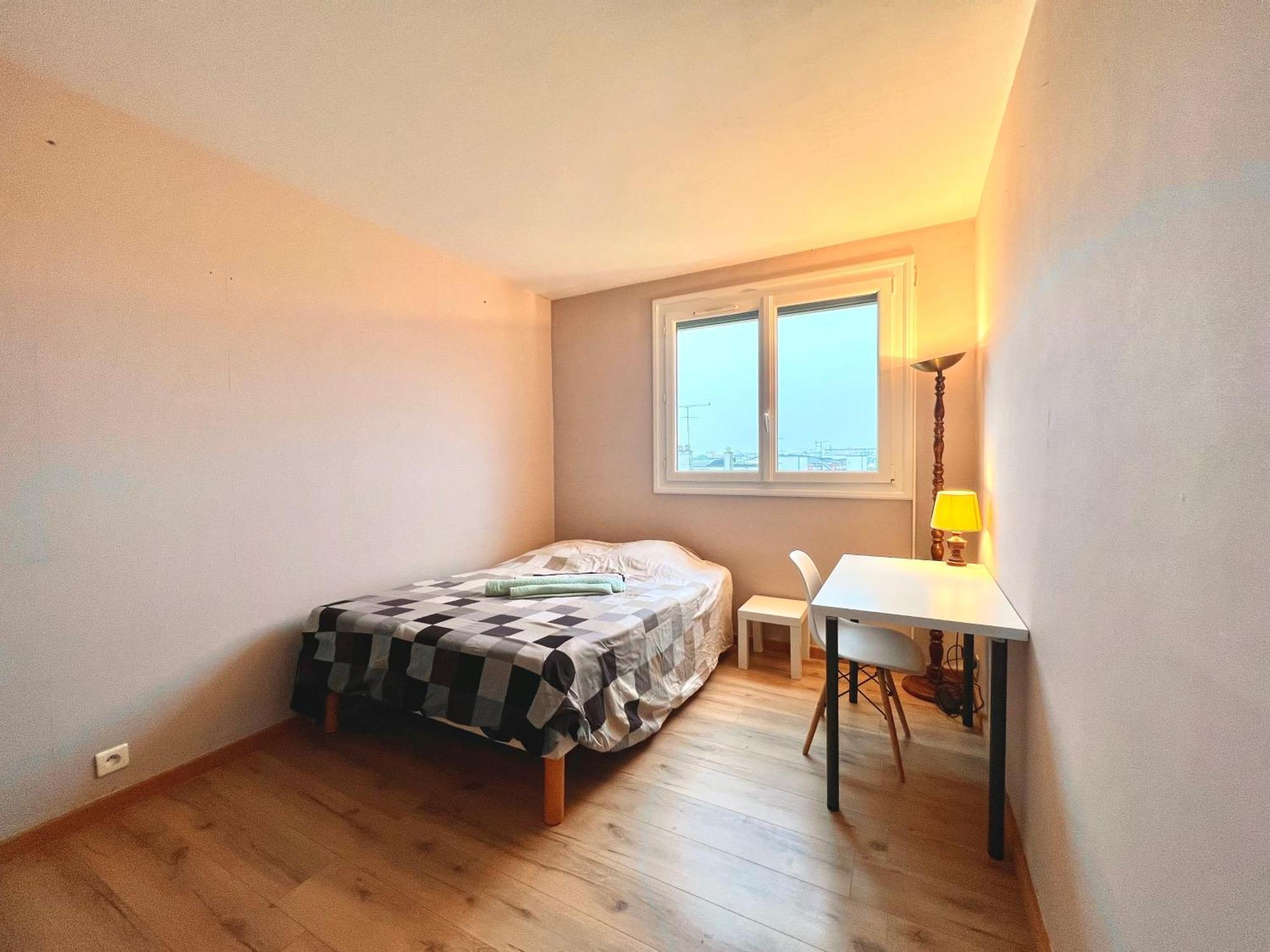 Appartement Proche Gare, 6 Voyageurs Et Stationnement Gratuit Reims Exteriör bild
